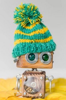 Бизикубик 'Робот Стьюи в шапочке', деревянный, SmartCube 4