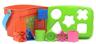 Развивающая игрушка-сортер 'Весёлые фигурки' Fancy 4