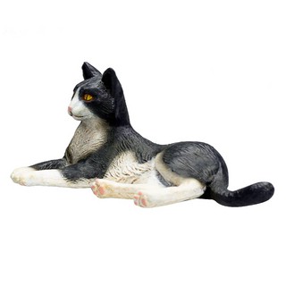 Фигурка 'Кшка черно-белая, лежащая', KONIK 4