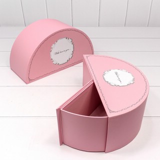 Коробка-полукруг 'Сюрприз' 31х16х13 см, розовый 2