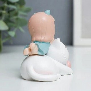 Сувенир Малышка с кошачьими ушками спит на котике, 7.2х7х4 см 3