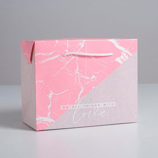 Пакет-коробка 'Love' 23 x 18 x 11 см