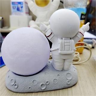 Светильник Космонавт N1 Золотой 3