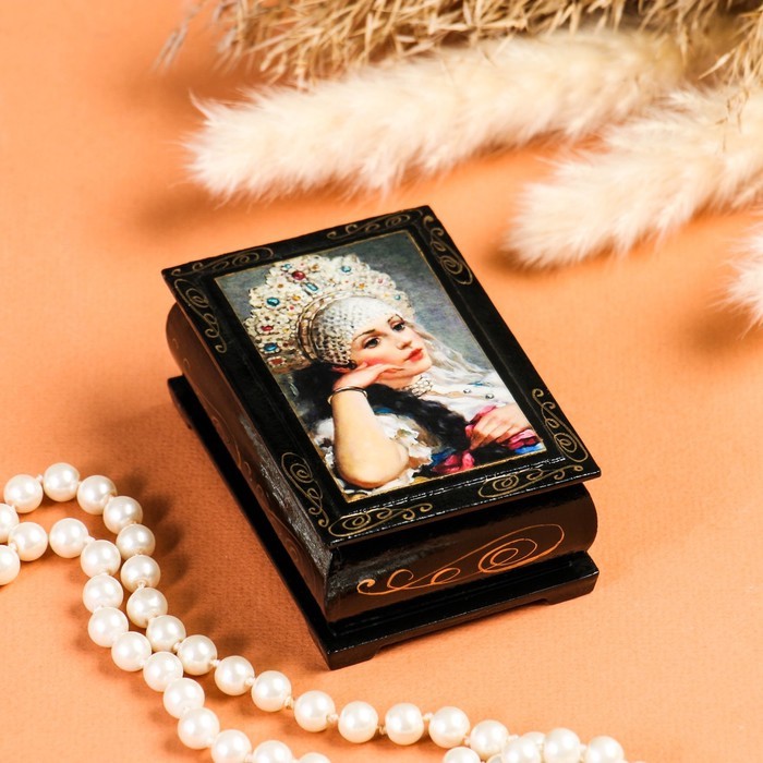 Шкатулка 'Барыня' 6х9 см, лаковая миниатюра