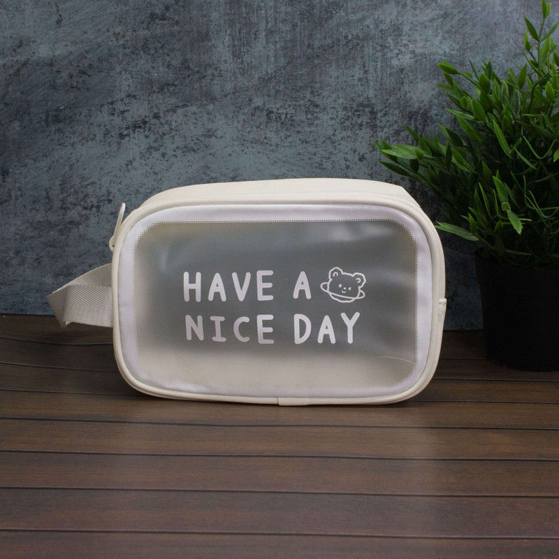 Косметичка универсальная, белая, артикул ZT385-0022-35-04