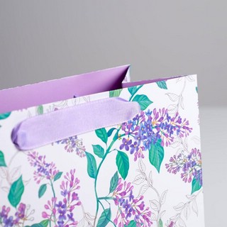 Пакет ламинированный квадратный «Будь счастлива», 22 x 22 x 11 см 3