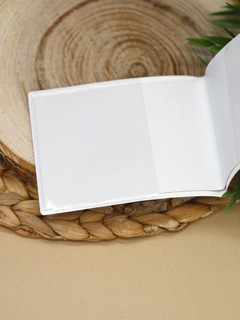 Обложка для студенческого «Green eyes» 3