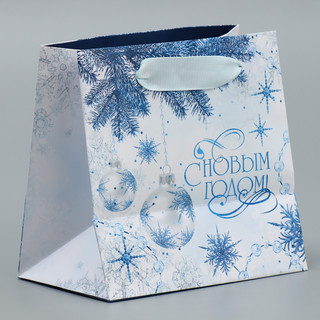 Пакет ламинированный квадратный «Снежинки», 14 x 14 x 9 см 3