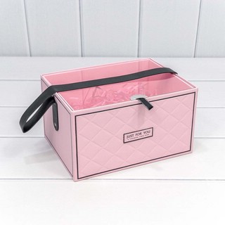 Коробка Розовая, с прозрачной крышкой и ручкой, 21.5х16х12 см