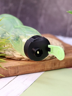 Спортивная бутылка 'Relief', 550 мл, зеленый 4