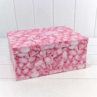Коробка прямоугольная 'Лепестки роз' 17х11х6.5 см