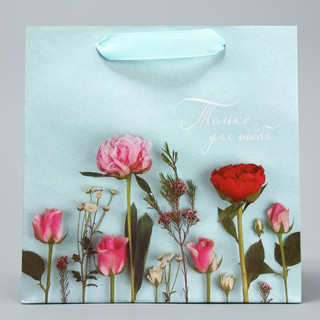 Пакет крафтовый квадратный «Нежные чувства», 22 x 22 x 11 см 2