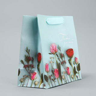 Пакет крафтовый квадратный «Нежные чувства», 22 x 22 x 11 см 3