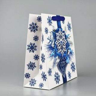 Пакет подарочный ламинированный 'С Новым годом', 30х30х12 см 3