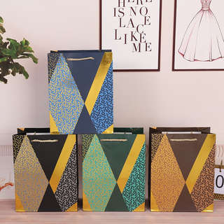 Пакет подарочный 'Сraquelure' серый. Цена за 1 пакет размером 26х32х10 см 2