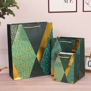 Пакет подарочный 'Сraquelure' зеленый. Цена за 1 пакет размер...