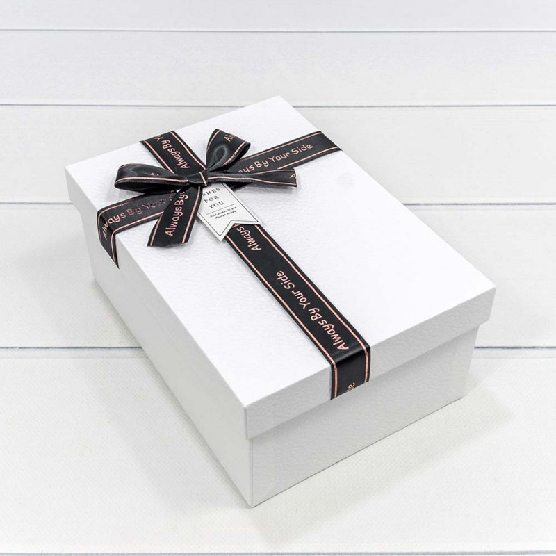 Коробка прямоугольная с бантом, 22,5 х 16 х 9,5 см, белый