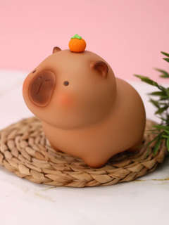 Копилка 'Capybara with yummy treats', 14 см 2