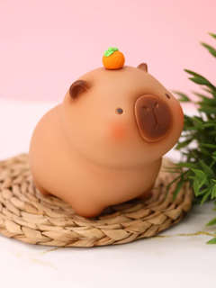 Копилка 'Capybara with yummy treats', 14 см 3