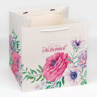 Пакет подарочный квадратный «Волшебных моментов», 30х30х30 см 2