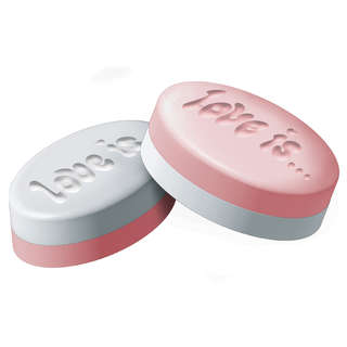 Освежающее драже Love is... со вкусом клубники, в пластиковой упаковке 45г 2