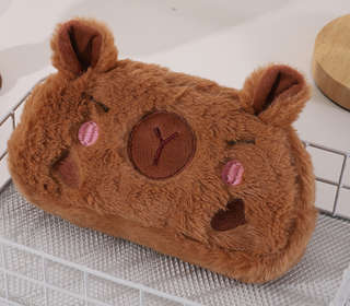 Пенал плюшевый 'The capybara is sleeping' 2