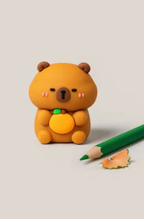 Точилка для карандашей 'Capybara with orange'