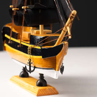 Сувенирная модель корабля «Олифант», 24x24x4 см 4