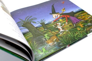 Верхом на помеле: Стихи 7