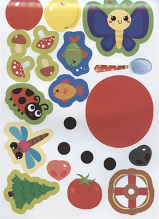 Играем с картинками. Книжка с наклейками 5