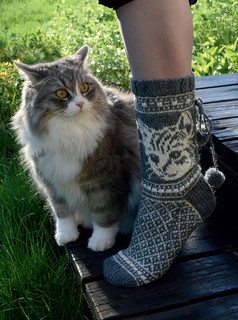 Необычные варежки и носочки в технике жаккард. Классные узоры 7