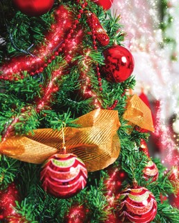 Новый год. От истории елочных игрушек до традиций разных стран 7