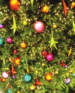 Новый год. От истории елочных игрушек до традиций разных стран 8