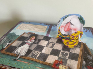 Алиса в Зазеркалье 18