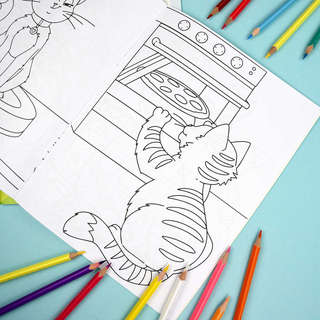 Раскраска 'Котики', Тайная жизнь питомцев 4