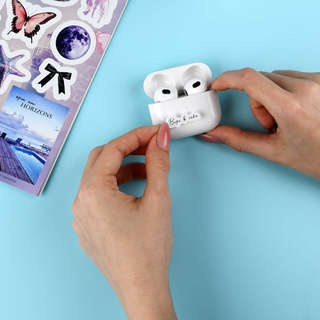 Книжка с наклейками 'Эстетика', 130+ наклеек, Серия 'Стикербук' 7