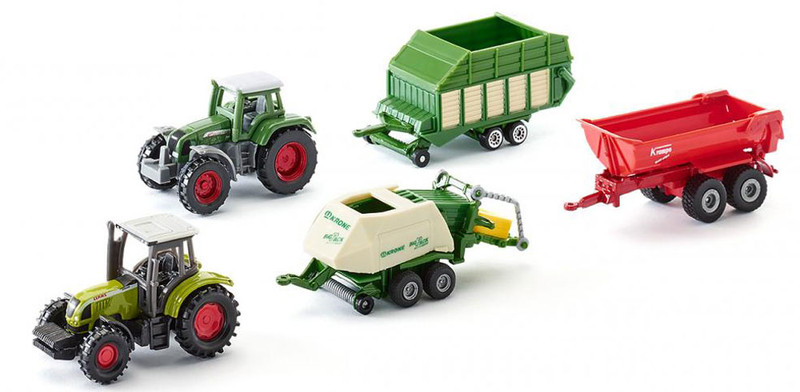 Набор тракторов с прицепами