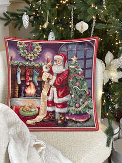 Наволочка 'Санта и свиток желаний' 45х45 см, гобелен, золото, Le Gobelin 2