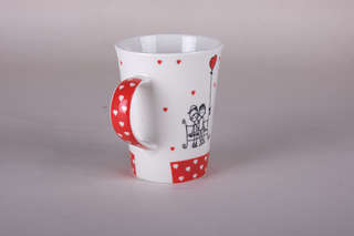 Кружка 'Сердечки' 350 мл, фарфор 3