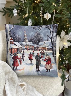 Наволочка декоративная 'Москва' (ярмарка) 45х45 см, гобелен, серебро,  Le Gobelin 3
