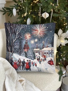 Наволочка декоративная 'Москва' (салют) 45х45 см, гобелен, серебро,  Le Gobelin 3