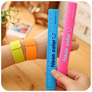 Линейка-браслет гибкая DELI, неоновая, 18 см 3