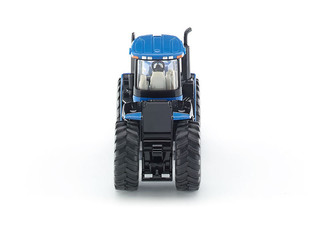 Трактор New Holland, цвет синий 3