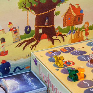 Настольная игра 'Имаджинариум: Детство' 5