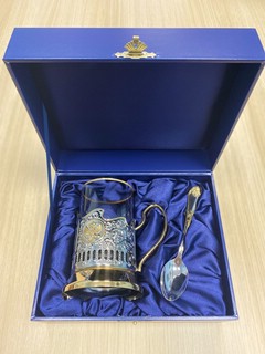 Подстаканник позолоченный в подарочной коробке с логотипом МГУ имени М.В. Ломоносова 1