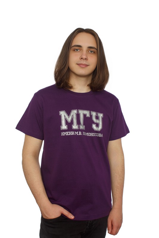 Футболка с надписью МГУ имени М.В. Ломоносова на русском языке