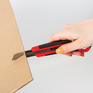 Нож канцелярский 18 мм 