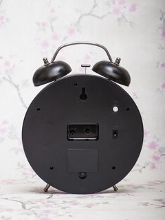 Часы-будильник Гигант, Класс 2