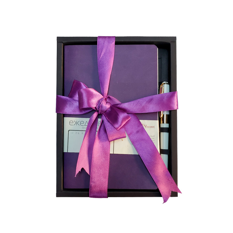 Набор подарочный 'Megafpolis Flex' (ежедневник А5, ручка), фиолетовый