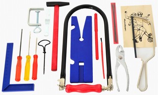 Пластиковый ящик с инструментами для работы по дереву с лобзиком, Pebaro 2